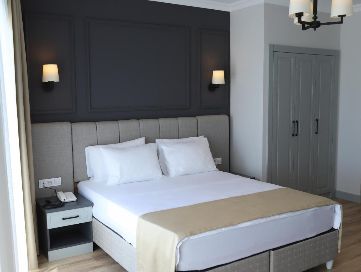 Standard Double Room,1311135817:JPEG